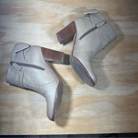Kate Spade Lanise Taupe Bow Ankle Boots Women’s Size 7.5 - Picture 4 of 8